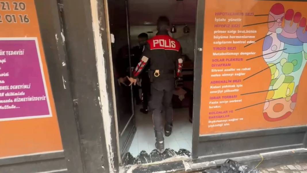 Büyük fuhuş operasyonu: 21 kadın tutuklandı! 1